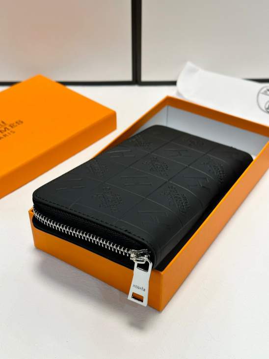 Picture of Hermes Wallets _SKUfw214810365fw